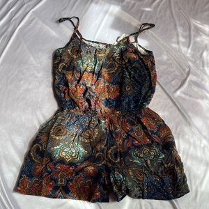H&M Paisley print romper with pockets and adjustable straps
